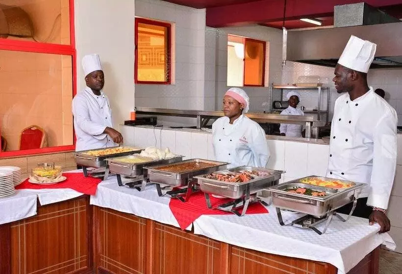 هتل Seasons Airport