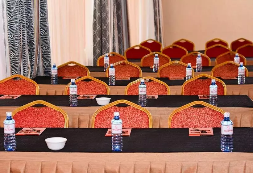 هتل Seasons Airport