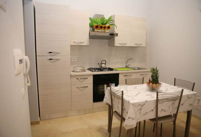 酒店 Titus & Caius B&b