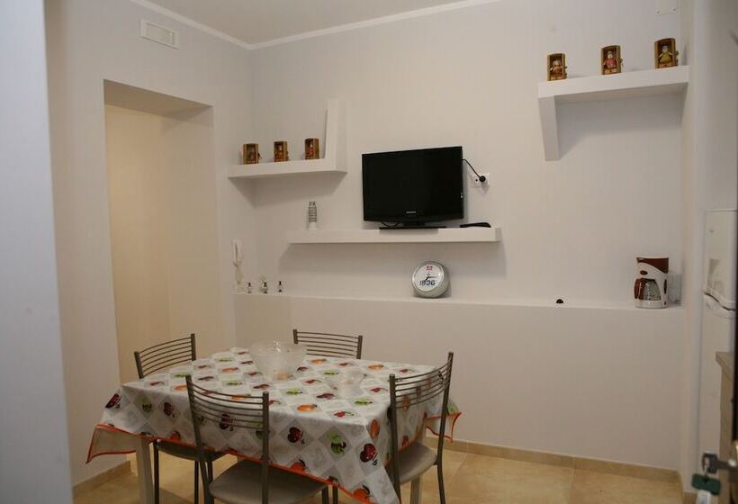 酒店 Titus & Caius B&b