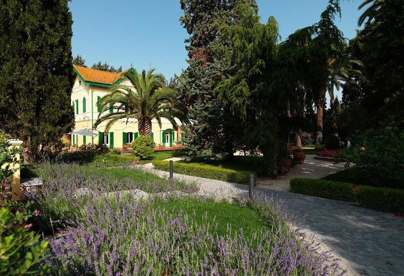 בית מלון כפרי Villa Rosella Resort