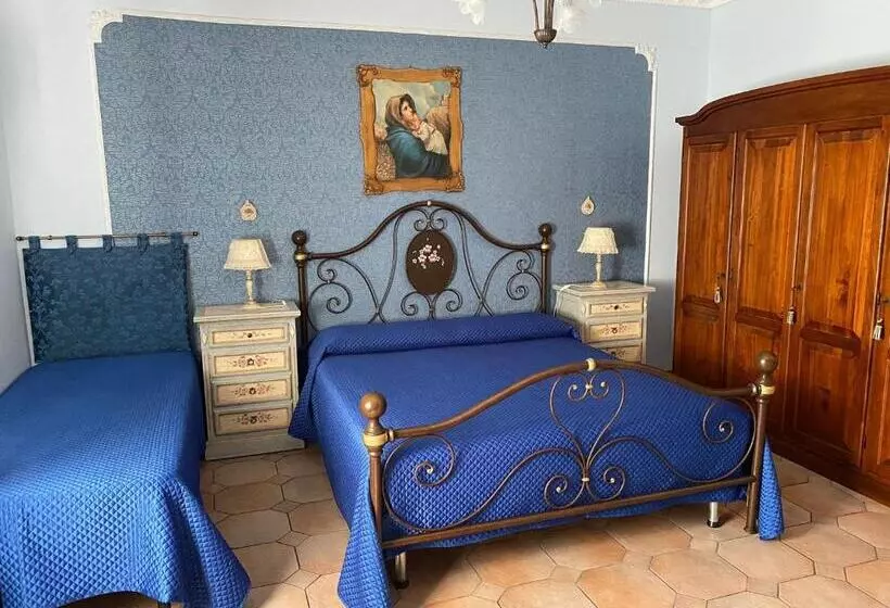 ホテル Villa Russo