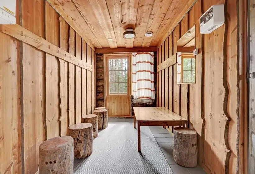 ユースホステル Bliss Adventure Lodge