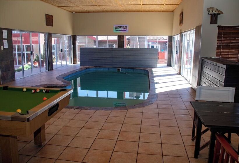 Hotel Amjicaja Guesthouse, Tours & Rentals