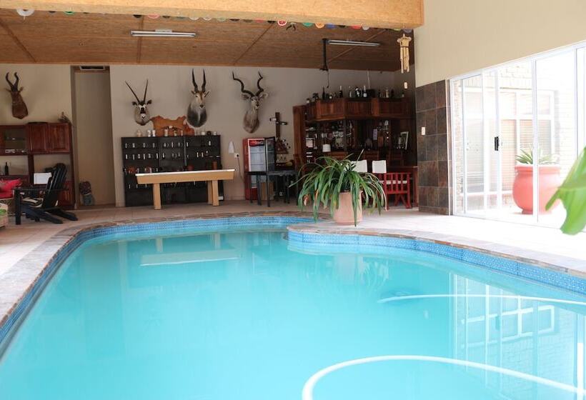 Hotel Amjicaja Guesthouse, Tours & Rentals