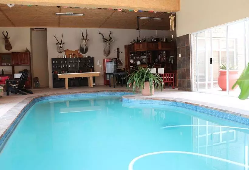 هتل Amjicaja Guesthouse, Tours & Rentals