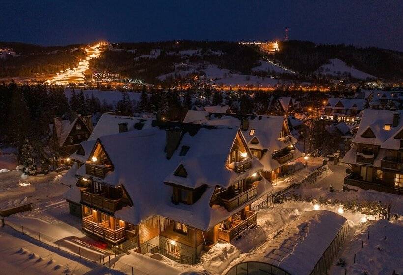 Отель Sun & Snow Resorts Lipki Park