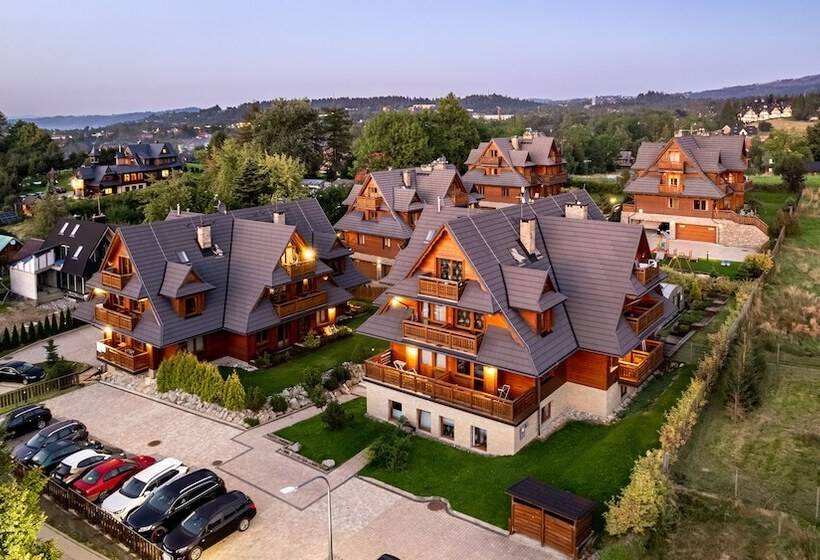 Отель Sun & Snow Resorts Lipki Park