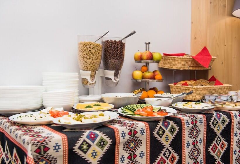 Отель Sun & Snow Resorts Lipki Park