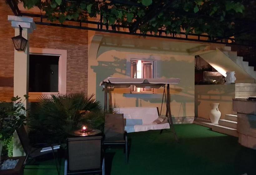 هتل Apartments Sandra