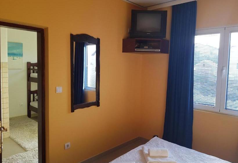 هتل Apartments Sandra