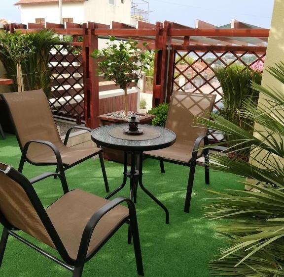 هتل Apartments Sandra