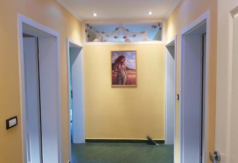 هتل Apartments Sandra