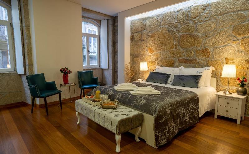 هتل Authentic Porto Apartments