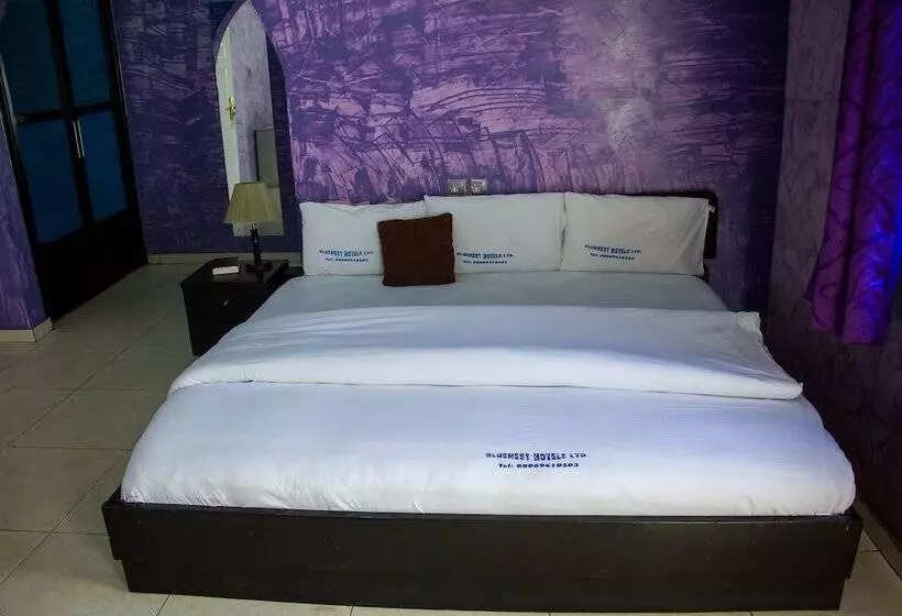 هتل Bluenest