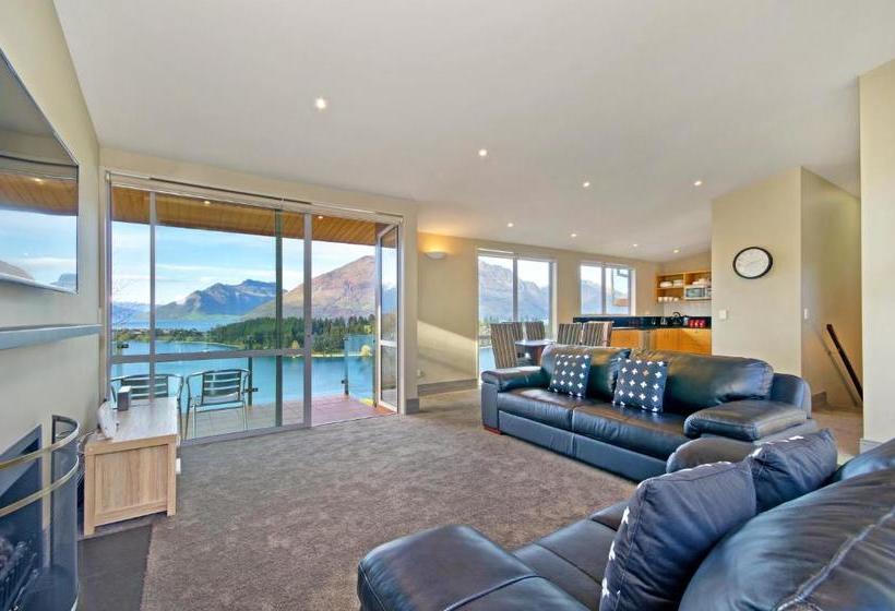 Отель Grand views on Earnslaw