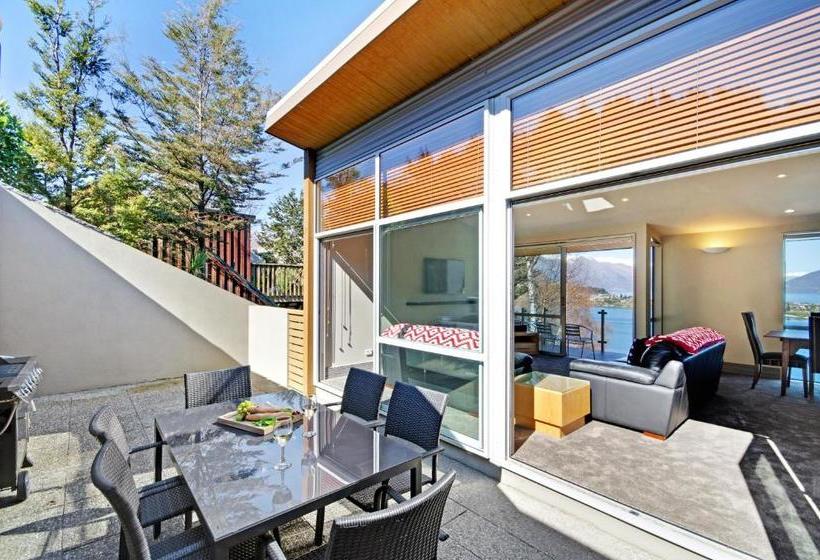 Отель Grand views on Earnslaw