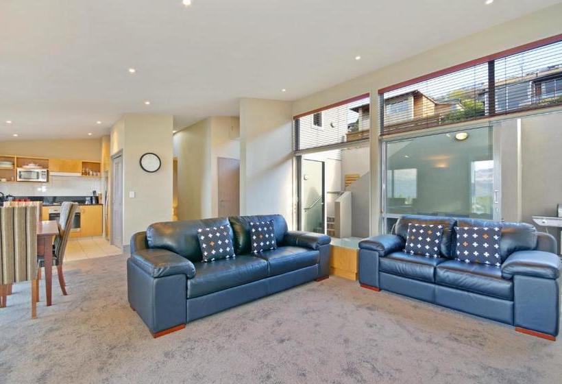 Отель Grand views on Earnslaw