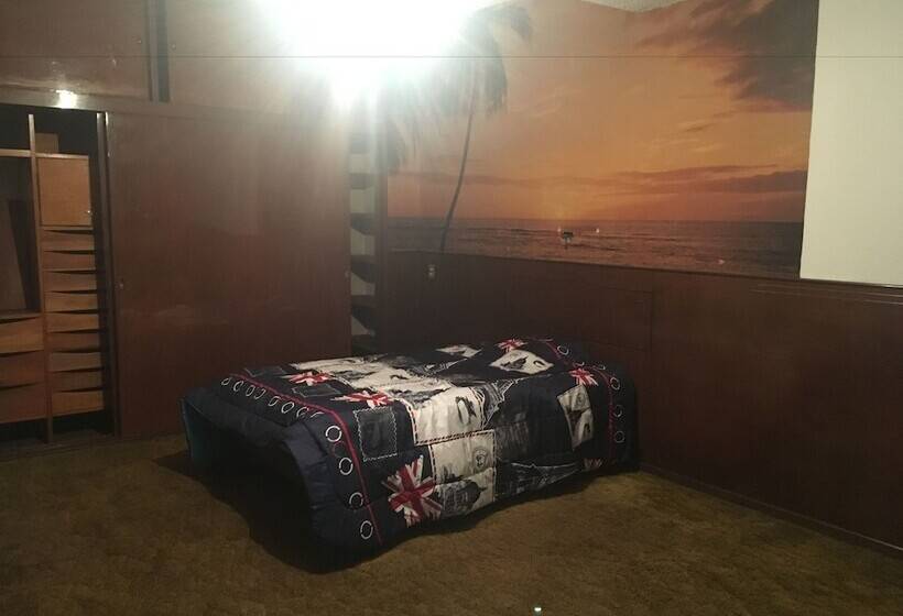 Отель Hakal Housing Hostel Guadalajara