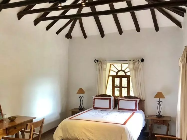 هتل Las Casitas Del Arco Iris