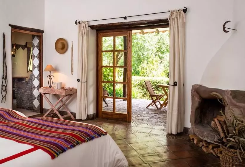 هتل Las Casitas Del Arco Iris
