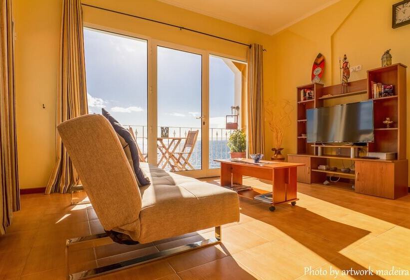 Отель One Love Maktub