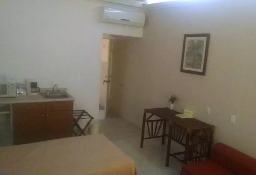 هتل Palmera Suites
