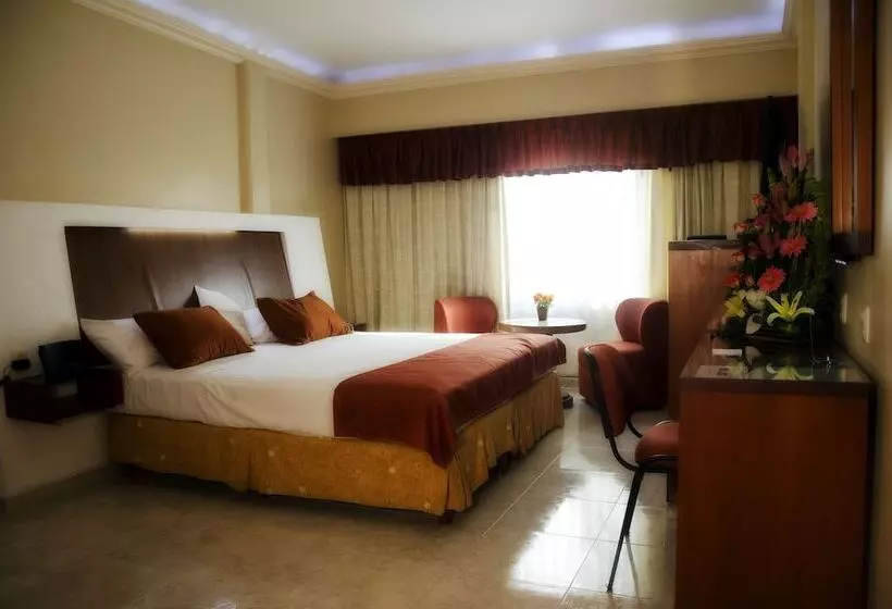 هتل Palmera Suites