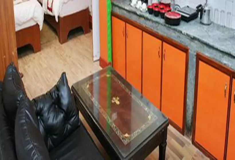 هتل Thamel Backpackers Home