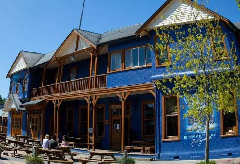 Hotelli The Blue Pub