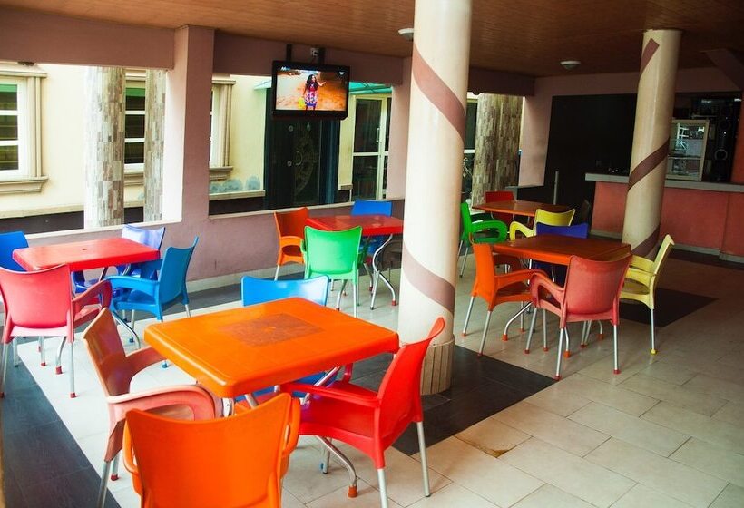 Sugarland Hotel & Suites