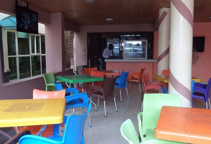 Sugarland Hotel & Suites