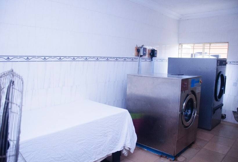 Sugarland Hotel & Suites