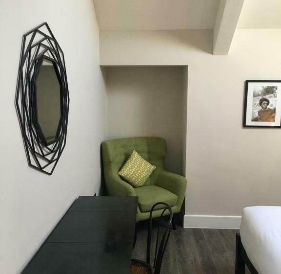 酒店 A Space In The City Park Lane Apartments