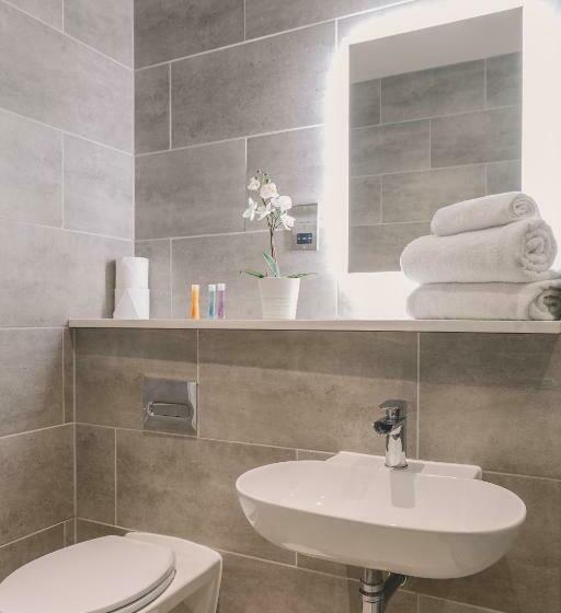 酒店 A Space In The City Park Lane Apartments