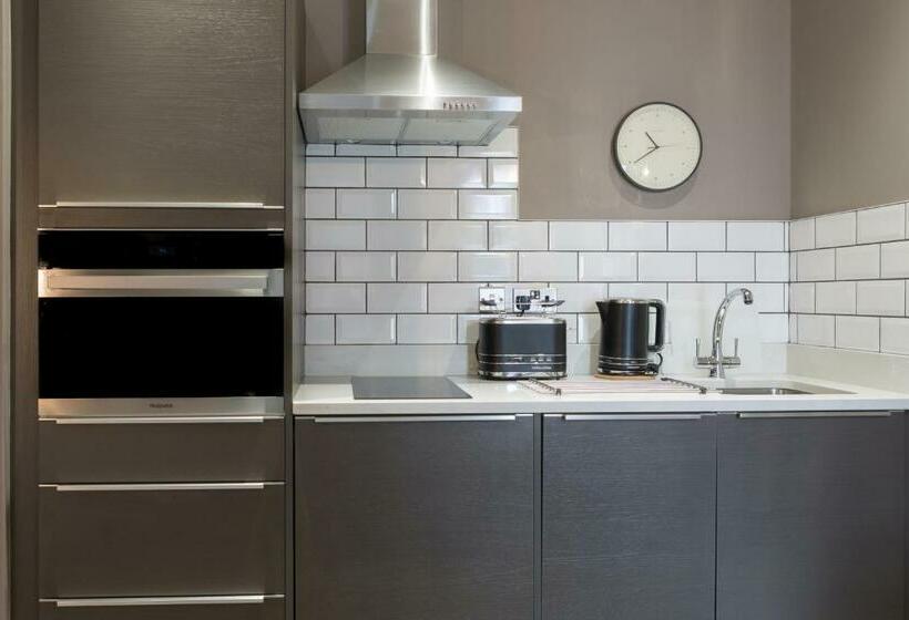 酒店 A Space In The City Park Lane Apartments