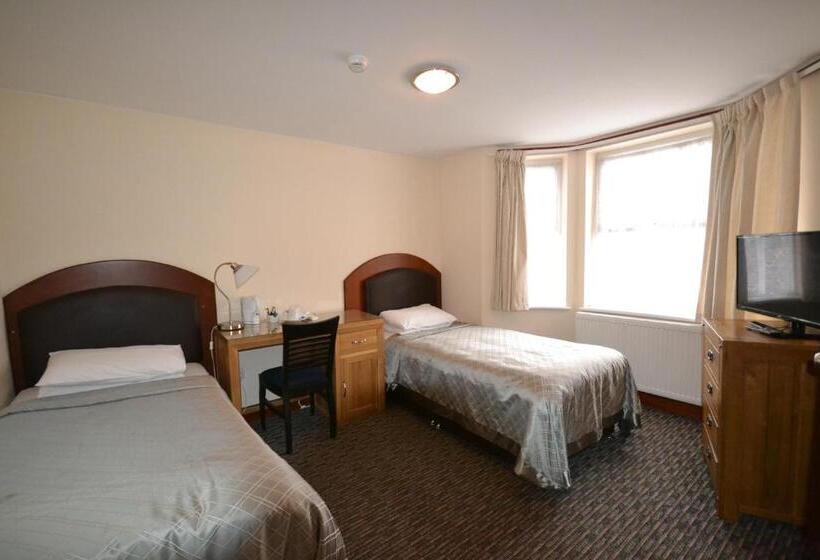 ホテル Airport Guest House