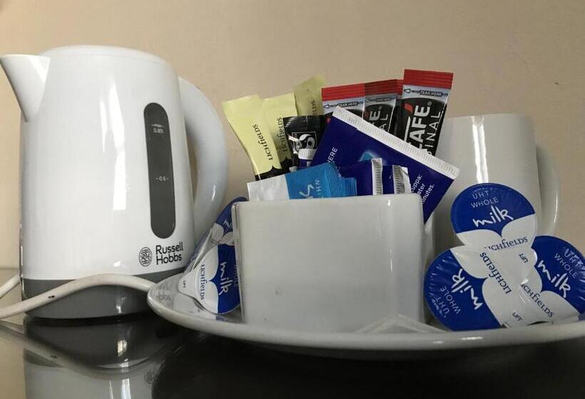 ホテル Airport Guest House