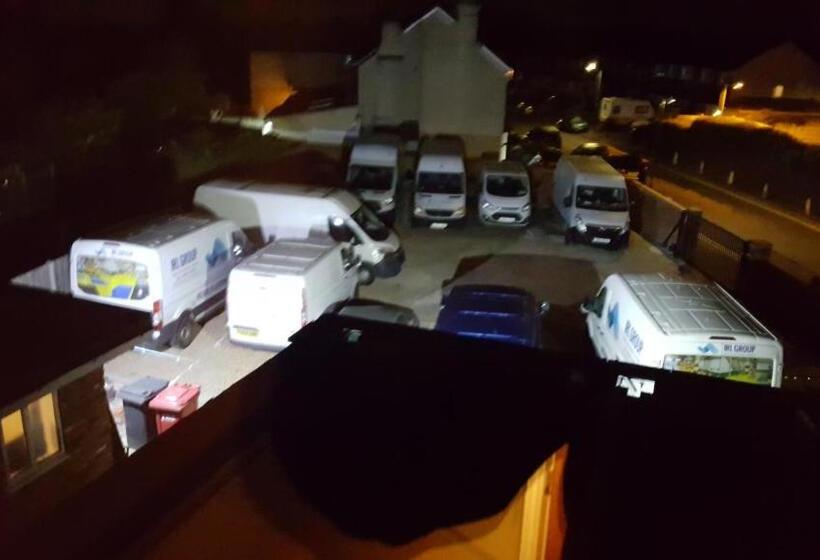 ホテル Airport Guest House