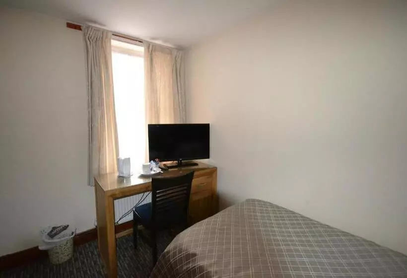 Hotelli Airport Guest House