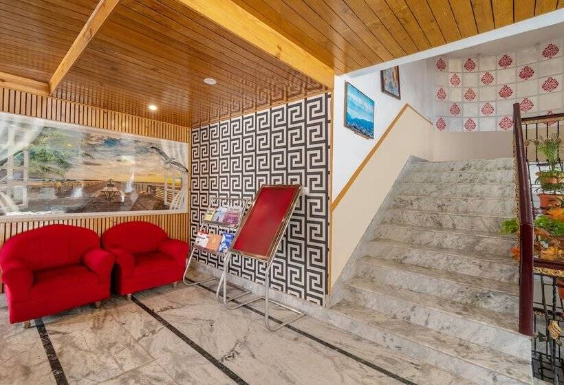 Отель Treebo Akashdeep