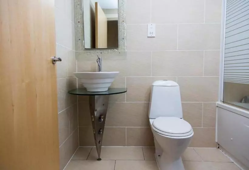 هتل Alexander Apartments Villiers