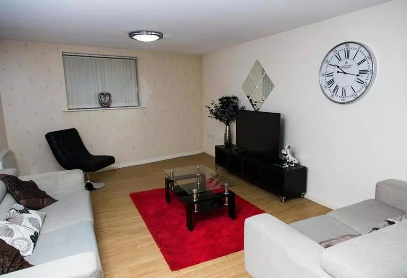 هتل Alexander Apartments Villiers
