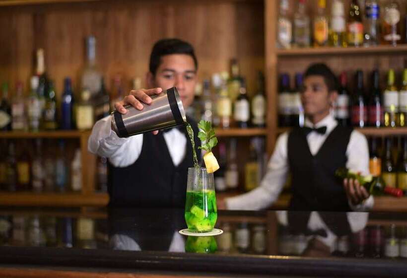 בית מלון כפרי Araliya Green City Your Gateway To Everything In Nuwara Eliya