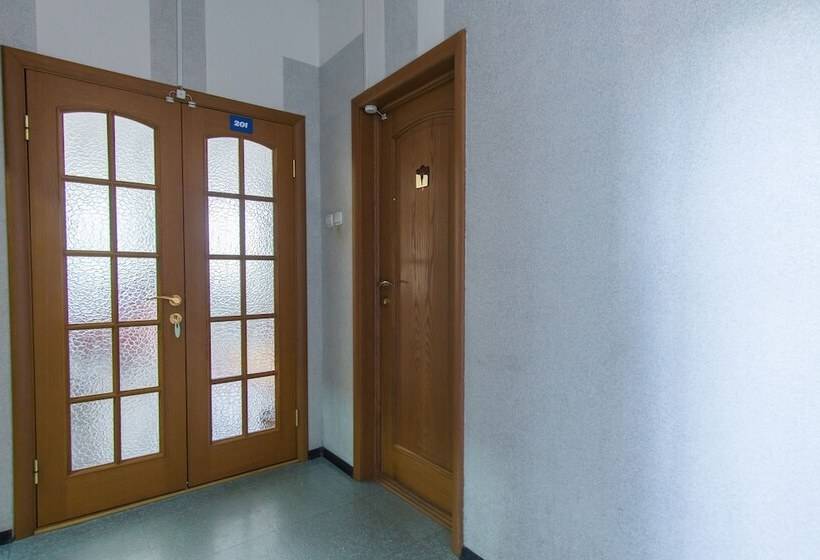 בית מלון כפרי Business Tourist