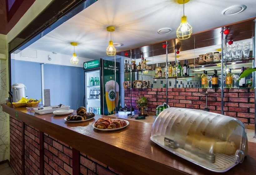 בית מלון כפרי Business Tourist