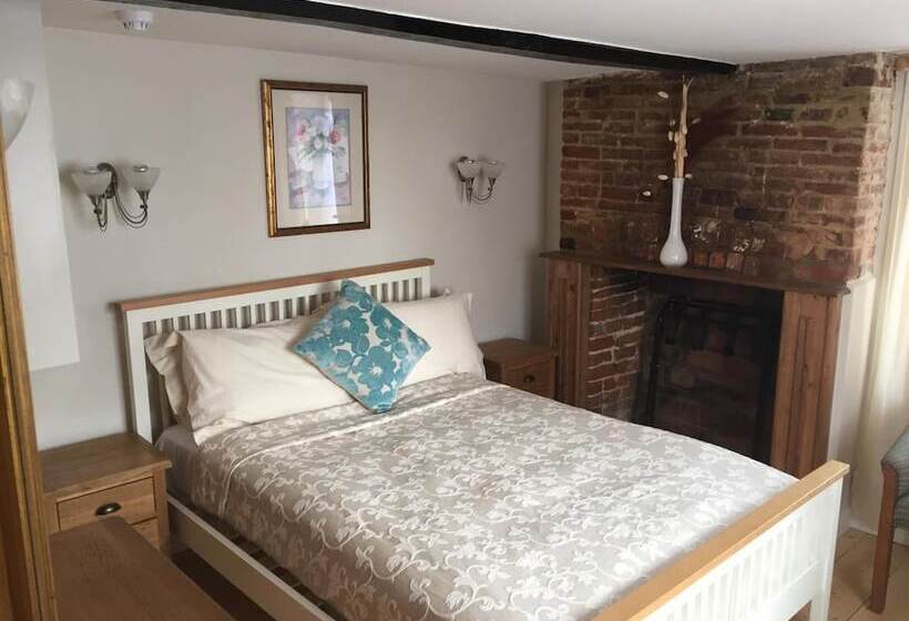 Отель Easton Guest House