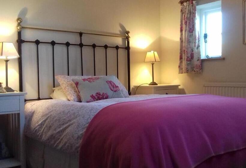 Hotel Field Farm Cottage B&b