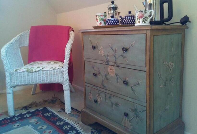 Hotel Field Farm Cottage B&b