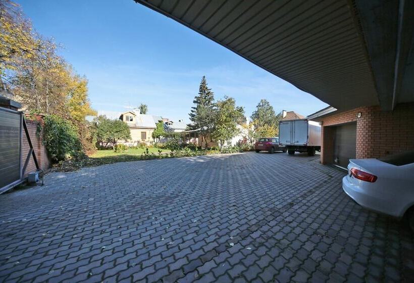 فندق Guesthouse On Kyzyl Armeyskaya